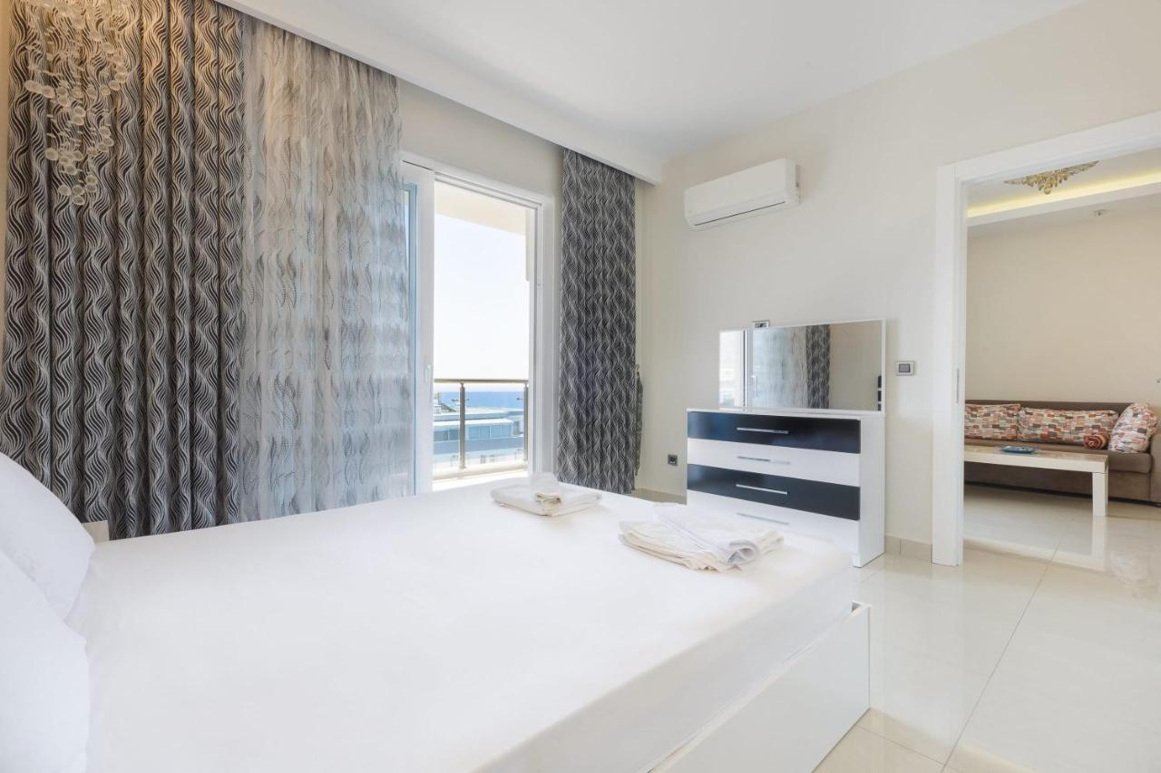 Luxury Flat With Shared Pool Near Beach In Alanya Kültér fotó